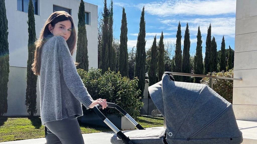 Sandra Gago comparte el primer paseo con su hijo Marco y una foto del pequeño con su hermano Darío