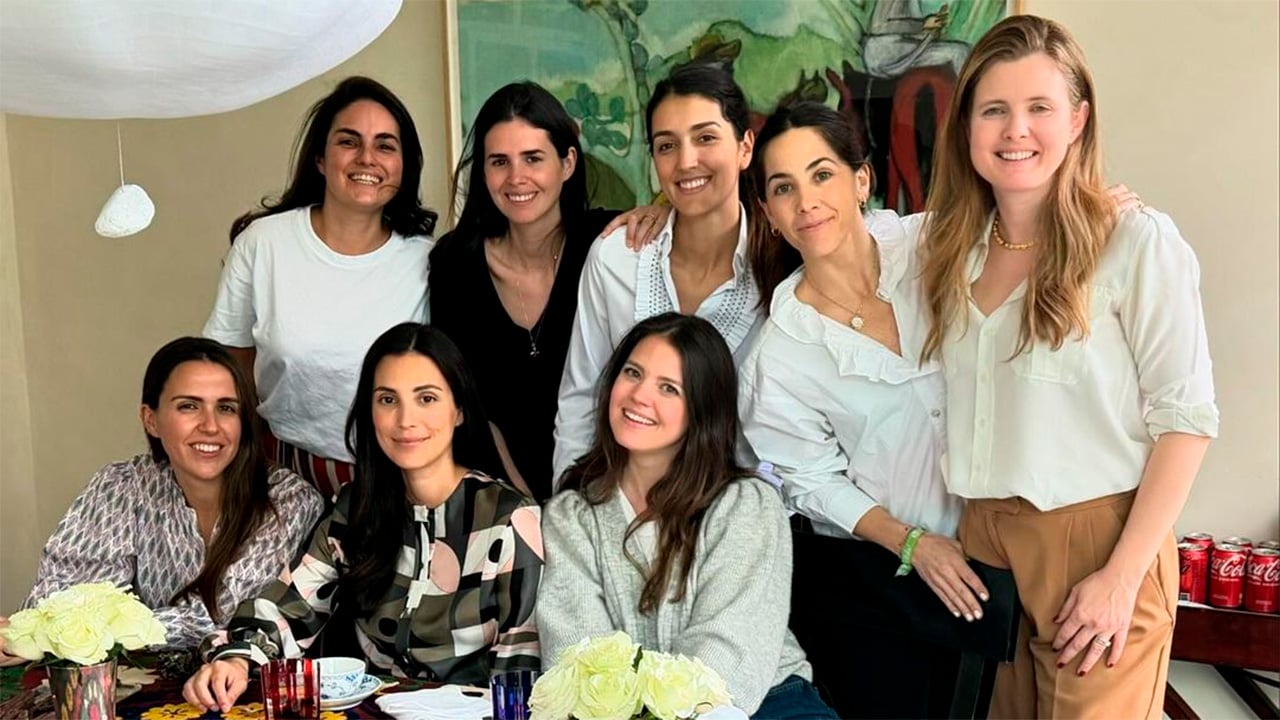 Alessandra de Osma celebró con un pequeño grupo de amigas su cumpleaños