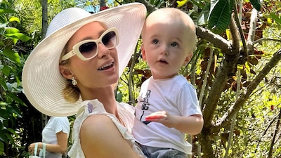 Paris Hilton comparte las imágenes de sus vacaciones caribeñas en familia y todos se hacen la misma pregunta