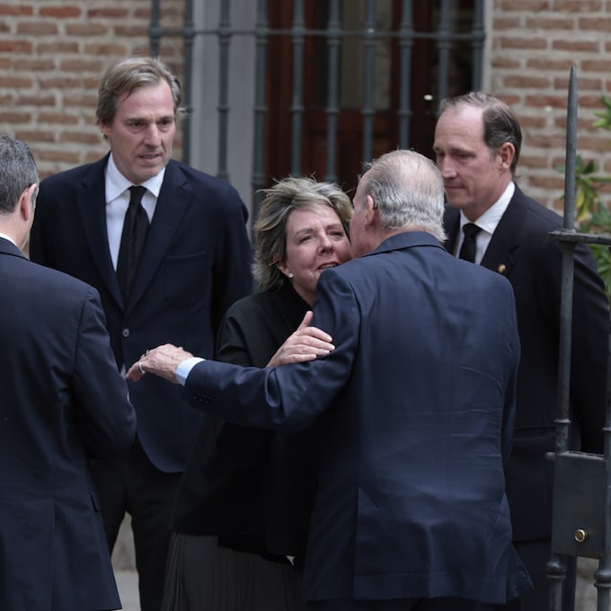 Familiares y amigos despiden a Fernando Gómez Acebo en un funeral en Madrid