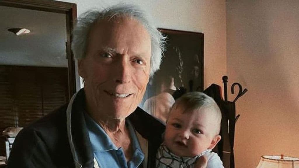 Clint Eastwood reaparece a sus casi 94 años tras un largo tiempo alejado del foco