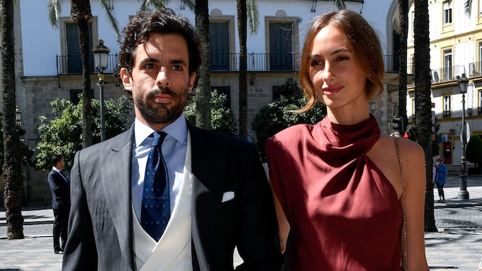 Alonso Aznar y Renata Collado en un boda