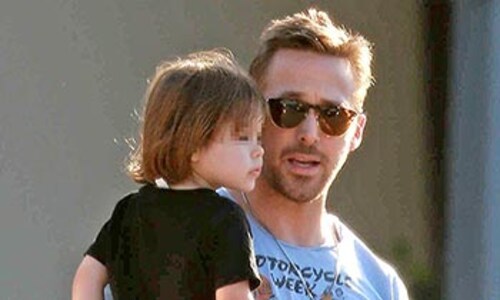 Ryan Gosling se derrite cuando sus hijas le llaman con esta cariñosa palabra en español