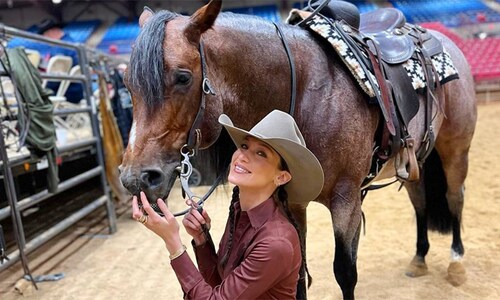 Bella Hadid, perdidamente enamorada de su 'cowboy' y feliz con su nueva vida en Texas