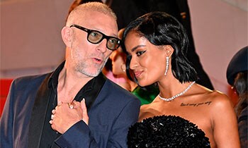 El debut de Vincent Cassel y su novia Narah Baptista, 30 años menor que él, en la alfombra roja de Cannes