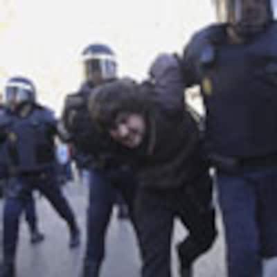 Indignación por las duras cargas policiales en Valencia
