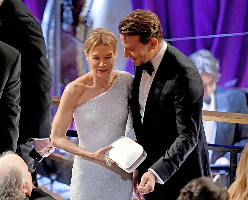 Oscars 2020: El cariñoso reencuentro de Bradley y Renée una década después  de su romance - Foto 1