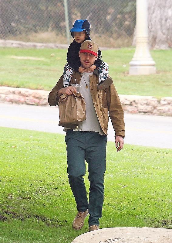 Ryan Gosling con su hija