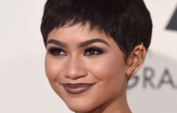 Zendaya apostó por el corte 'pixie', ¡un estilo que sigue triunfando temporada tras temporada!