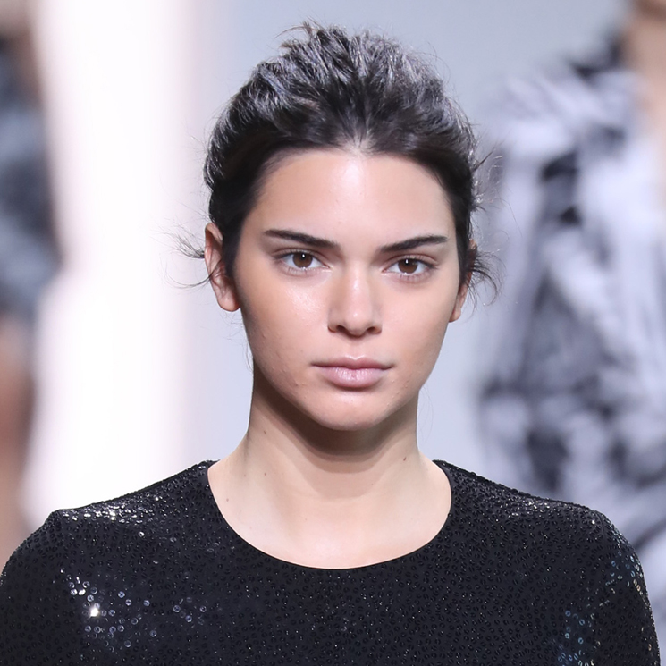 ¿Sufres acné como Kendall Jenner? Di adiós a tu problema con estas tres mascarillas caseras