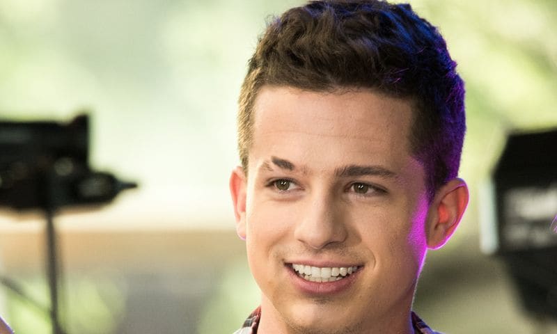 Hablemos de belleza masculina: Así se cuida un 'millennial' como Charlie Puth