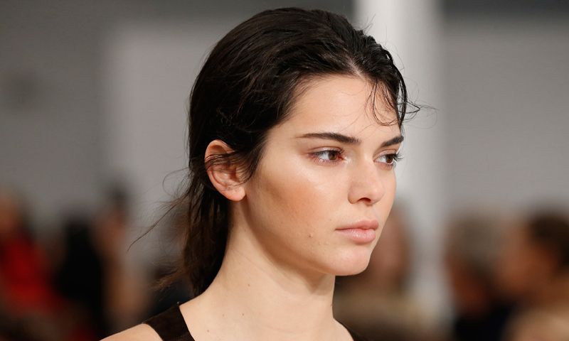 El 'peeling' químico, una alternativa para poner fin al acné adulto