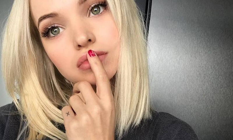 Cómo mantener a raya la caída del cabello en otoño y lucir pelazo como Dove Cameron