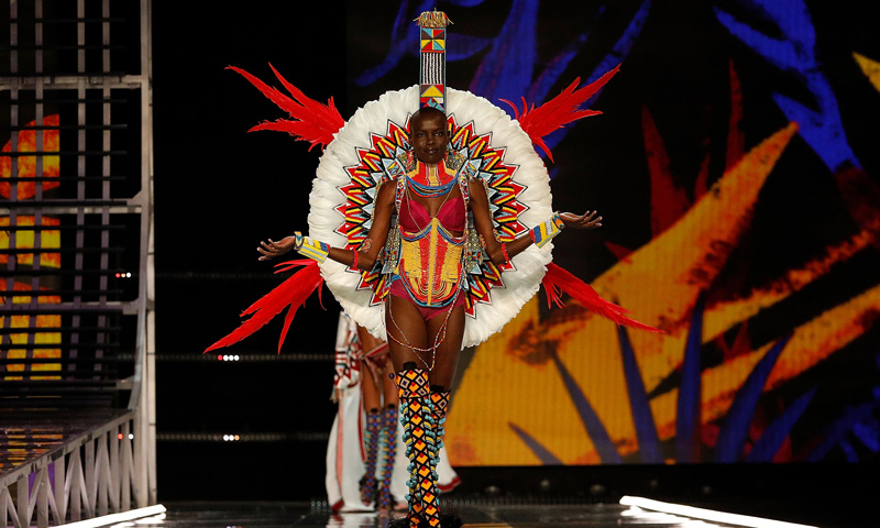 Naturalidad, la clave 'beauty' del desfile de Victoria's Secret