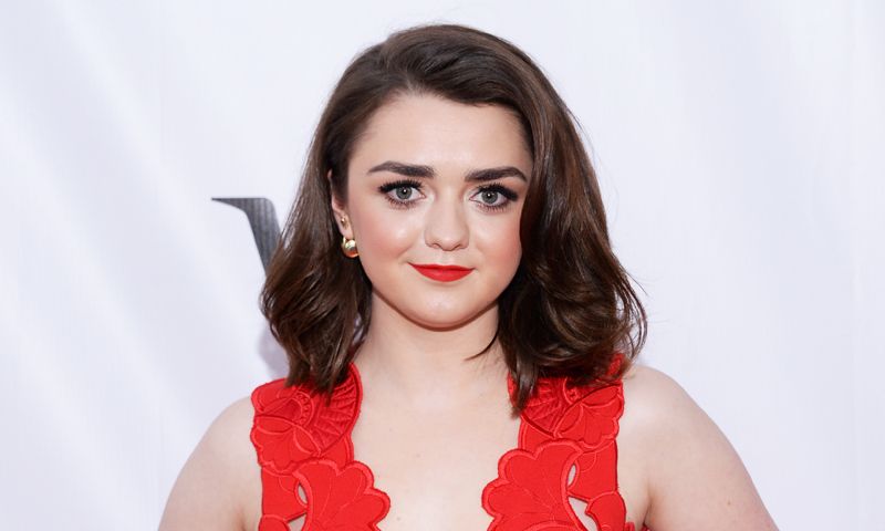 Año nuevo, nueva imagen: cinco 'looks' de Maisie Williams para inspirarte