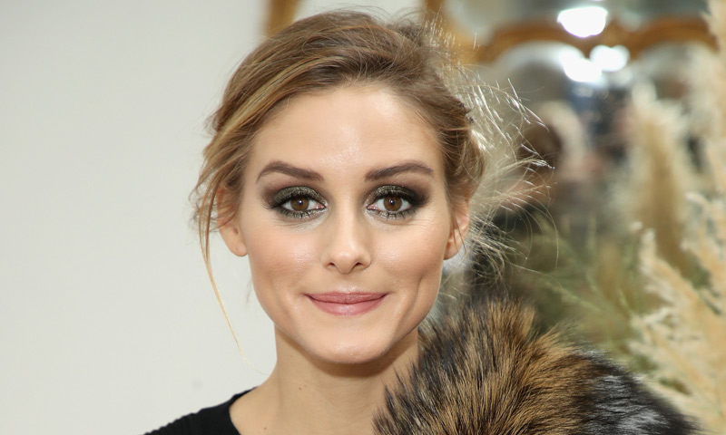 Escoge uno de estos cinco peinados de Olivia Palermo para tu look de invitada