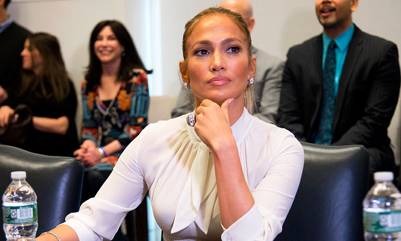 Jennifer Lopez sorprende a sus fans con un perfecto 'beauty look', ¿quién lo firma?
