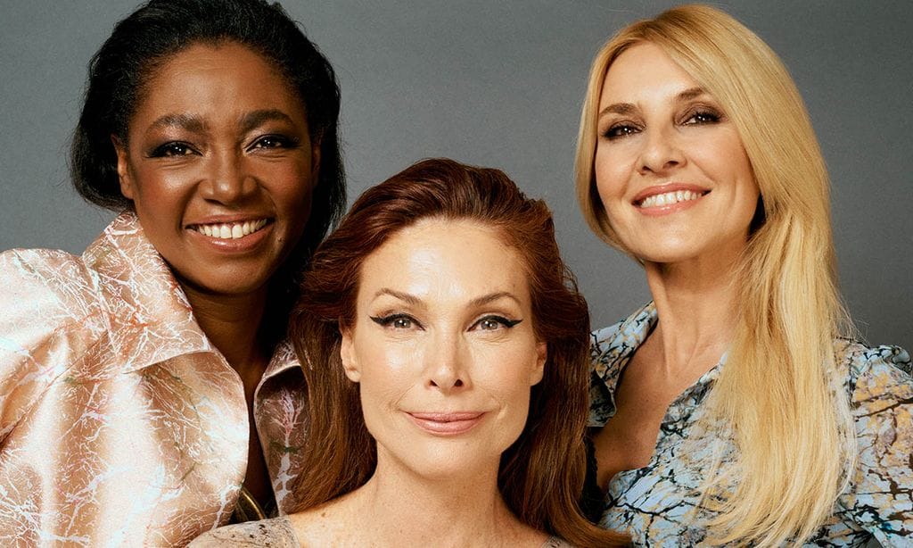 Estos son los 'looks' de belleza que unen a las mujeres de 20 y 50 años sobre la pasarela