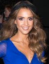 Jessica Alba conquista a nuestros lectores con sus románticas ondas