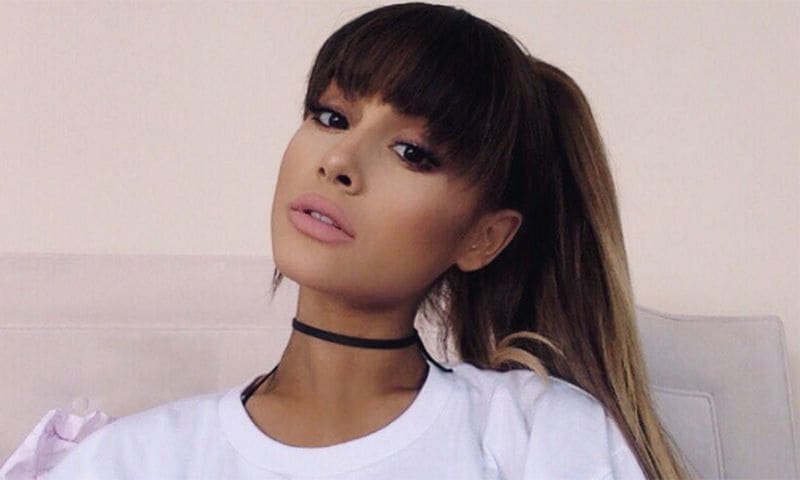 Ariana Grande (por fin) cambia de 'look'