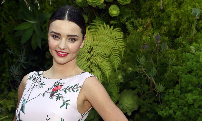 Miranda Kerr revela la lista de alimentos de su dieta más efectiva. ¿Cuántos hay en tu nevera?