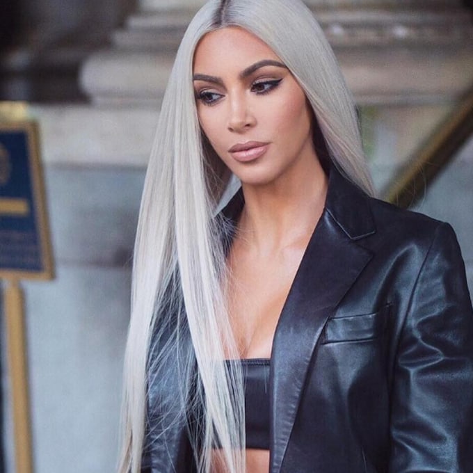 El truco exprés del estilista de Kim Kardashian es perfecto para el cabello fino