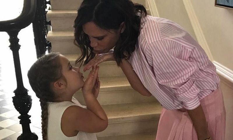 Harper Beckham desayuna lo mismo que los ángeles de Victoria's Secret