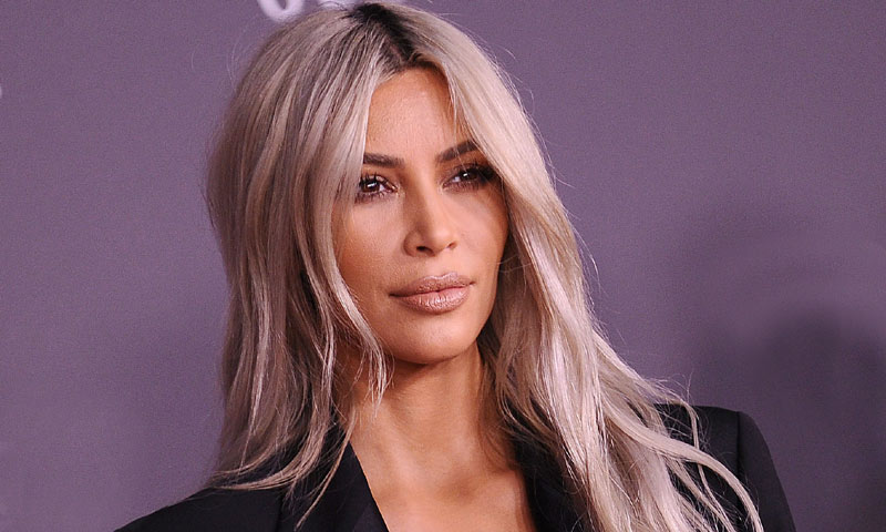 Kim Kardashian color de pelo