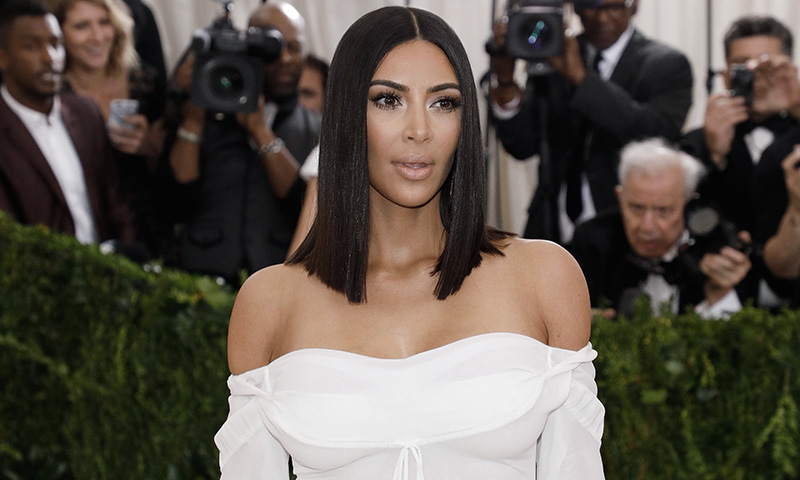 ¿Es Kim Kardashian o su doble? La gran incógnita en el segundo día de Cannes