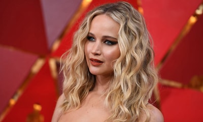 Degradado y al hombro, Jennifer Lawrence estrena el 'lob' de los cabellos ondulados