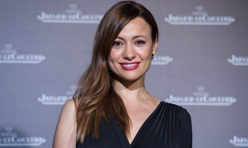 Natalia Verbeke cambia de look y apuesta por uno de los tonos que más ilumina la piel
