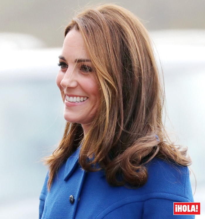 La Duquesa de Cambridge cambia de look: más rubia, más juvenil y más moderna