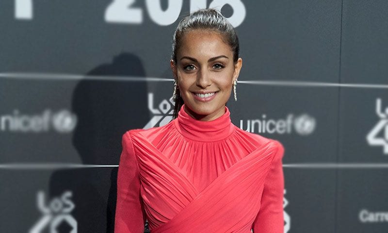 ¡Qué cuerpazo! Hiba Abouk desata una lluvia de 'likes' con su posado en bikini