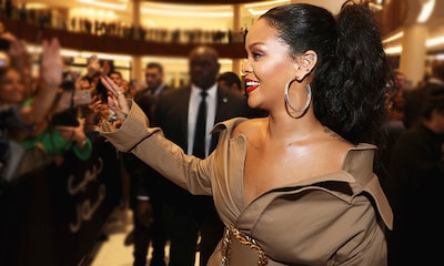 Rihanna sorprende a sus 'fans' con un exclusivo regalo de Navidad