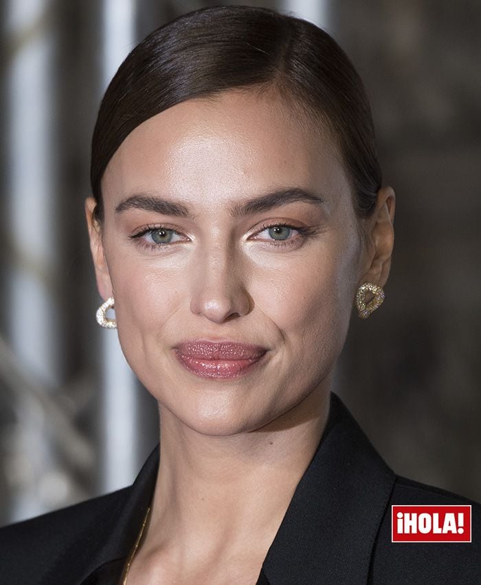 Irina Shayk rescata su look ganador para los BAFTA 2019
