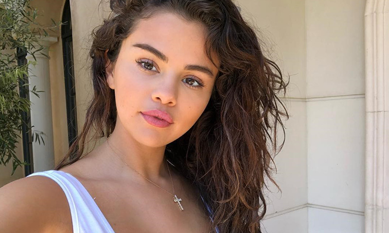 El último 'selfie' de Selena Gomez confirma que la naturalidad vende más en Instagram
