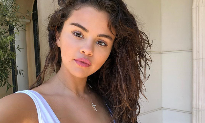 selena-gomez-maquillaje-natural