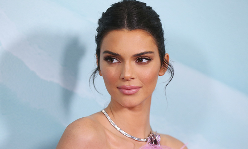 Ilumina tu piel como una supermodelo: Kendall Jenner revela su truco