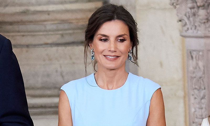 ¿Es Meghan Markle el nuevo referente 'beauty' de la Reina? La prensa internacional responde