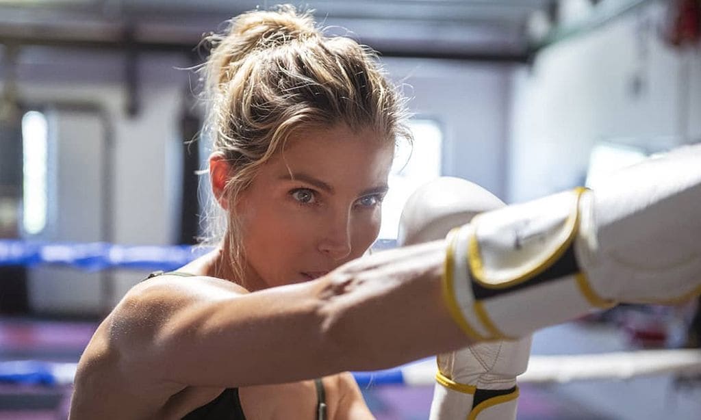 Entrenar descalza como Elsa Pataky, ¿es recomendable?