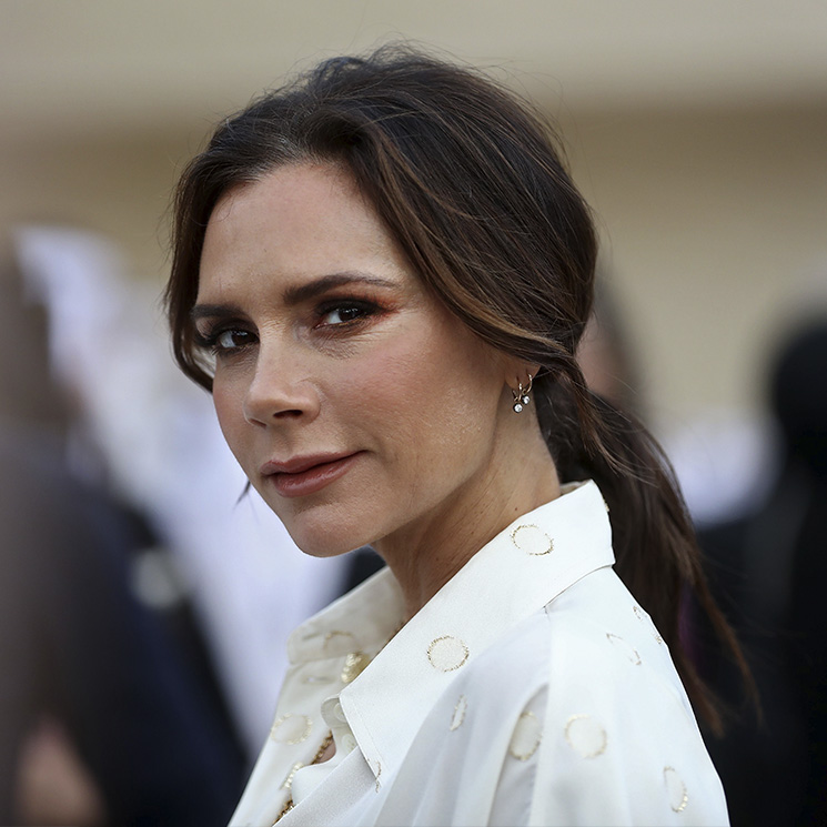 Victoria Beckham le copia a la madrina de Harper su mejor truco de belleza