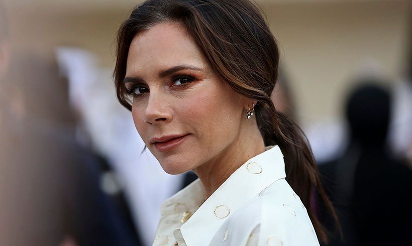 Victoria Beckham le copia a la madrina de Harper su mejor truco de belleza