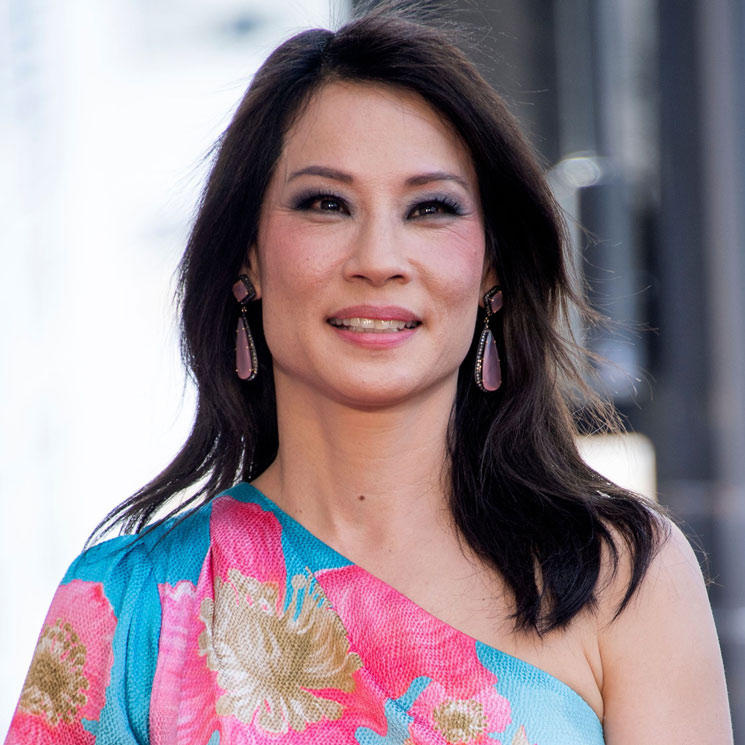 Lucy Liu cambia de look y se apunta al corte de moda esta temporada