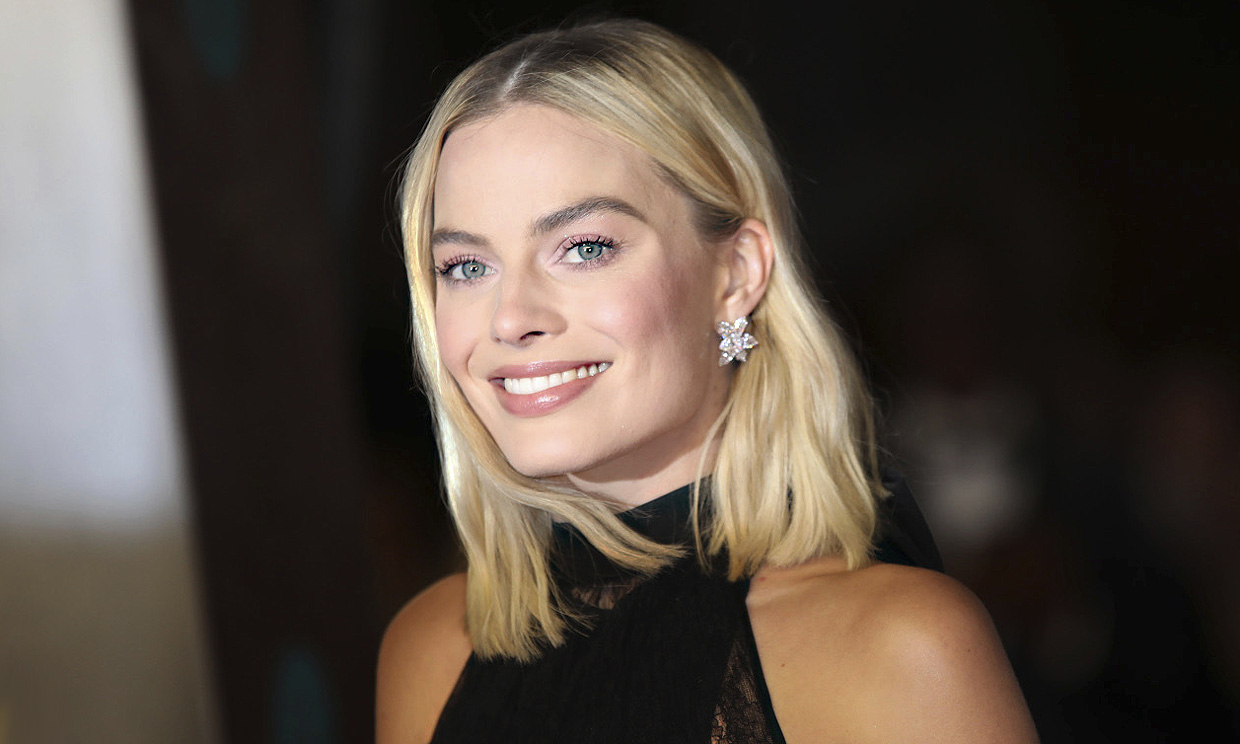 Margot Robbie: su maquillador desvela sus trucos de belleza (y los puedes copiar tú misma)