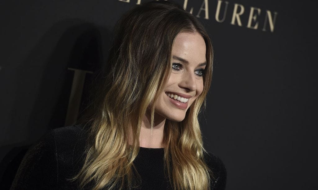 Camino de los Globos de Oro, Margot Robbie recupera su 'lob' ultra rubio
