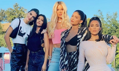 Kim Kardashian publica una foto antigua con todas sus hermanas, ¿las reconoces?
