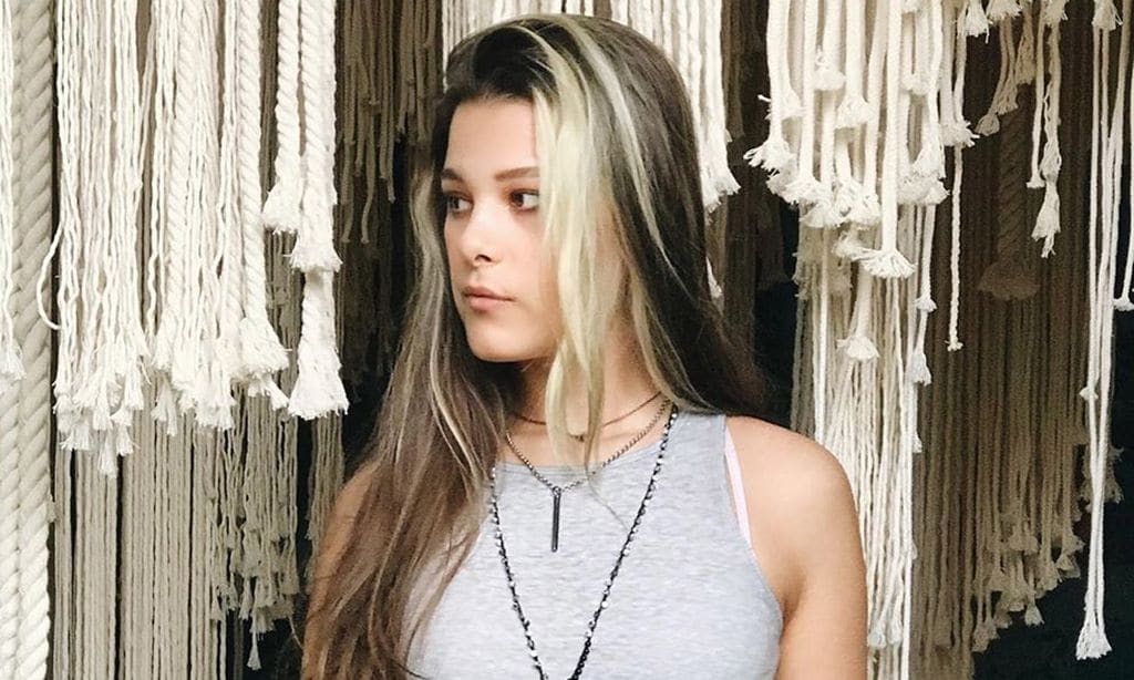 El original cambio de look de Manuela, hija de Alejandro Sanz