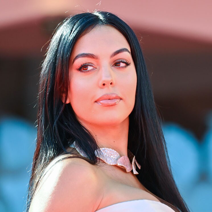 Más parecida a Kim Kardashian que nunca: analizamos el maquillaje de Georgina en Venecia