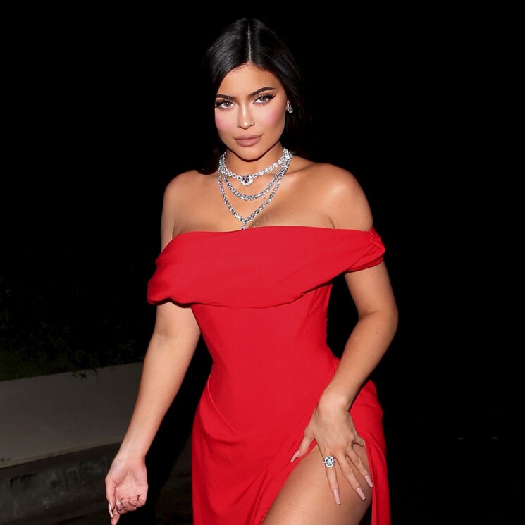 Kylie Jenner se pasa al rubio en su cambio de look más misterioso