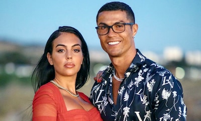 'Mamma Mia': Cristiano Ronaldo alucina con el posado navideño más sexy de Georgina Rodríguez